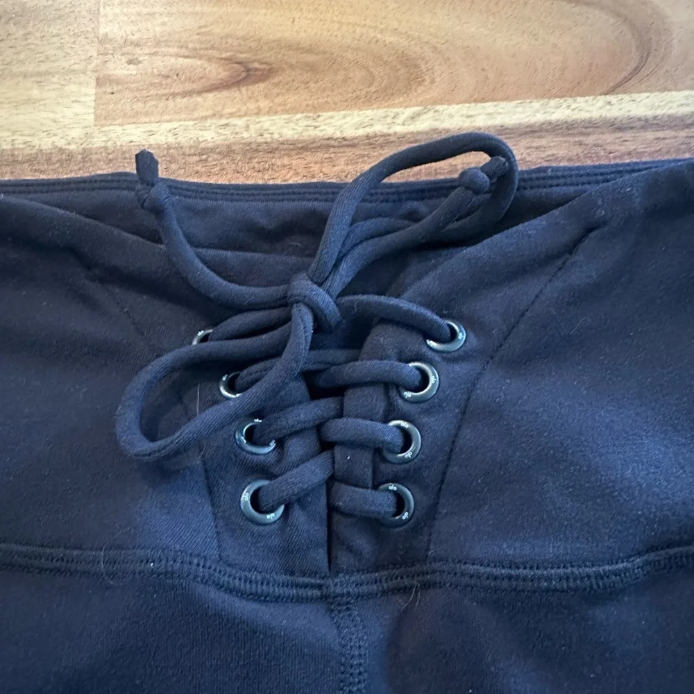 ALO Biker Shorts | Size S - Picture 8 of 8